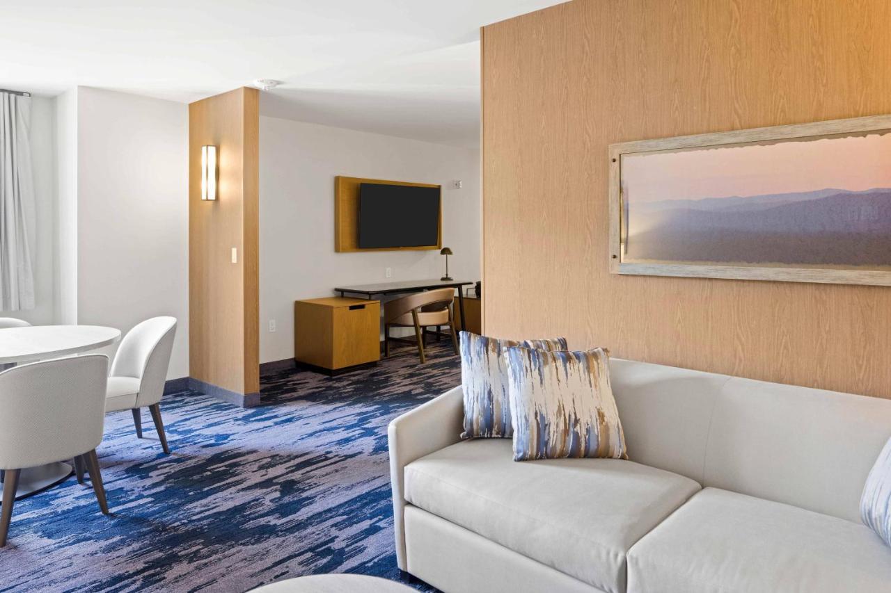 Fairfield Inn & Suites By Marriott San Diego Pacific Beach Екстериор снимка